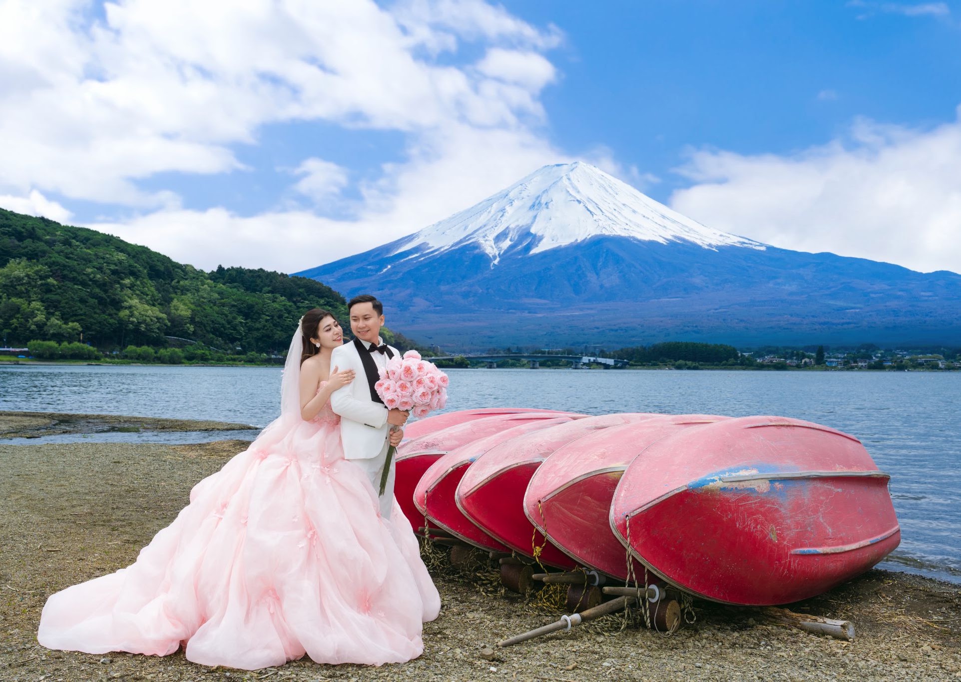 UNMEI Studio Tokyo – ခါဝါဂူချီနှင့် စကိုင်းထရီး ဓာတ်ပုံ