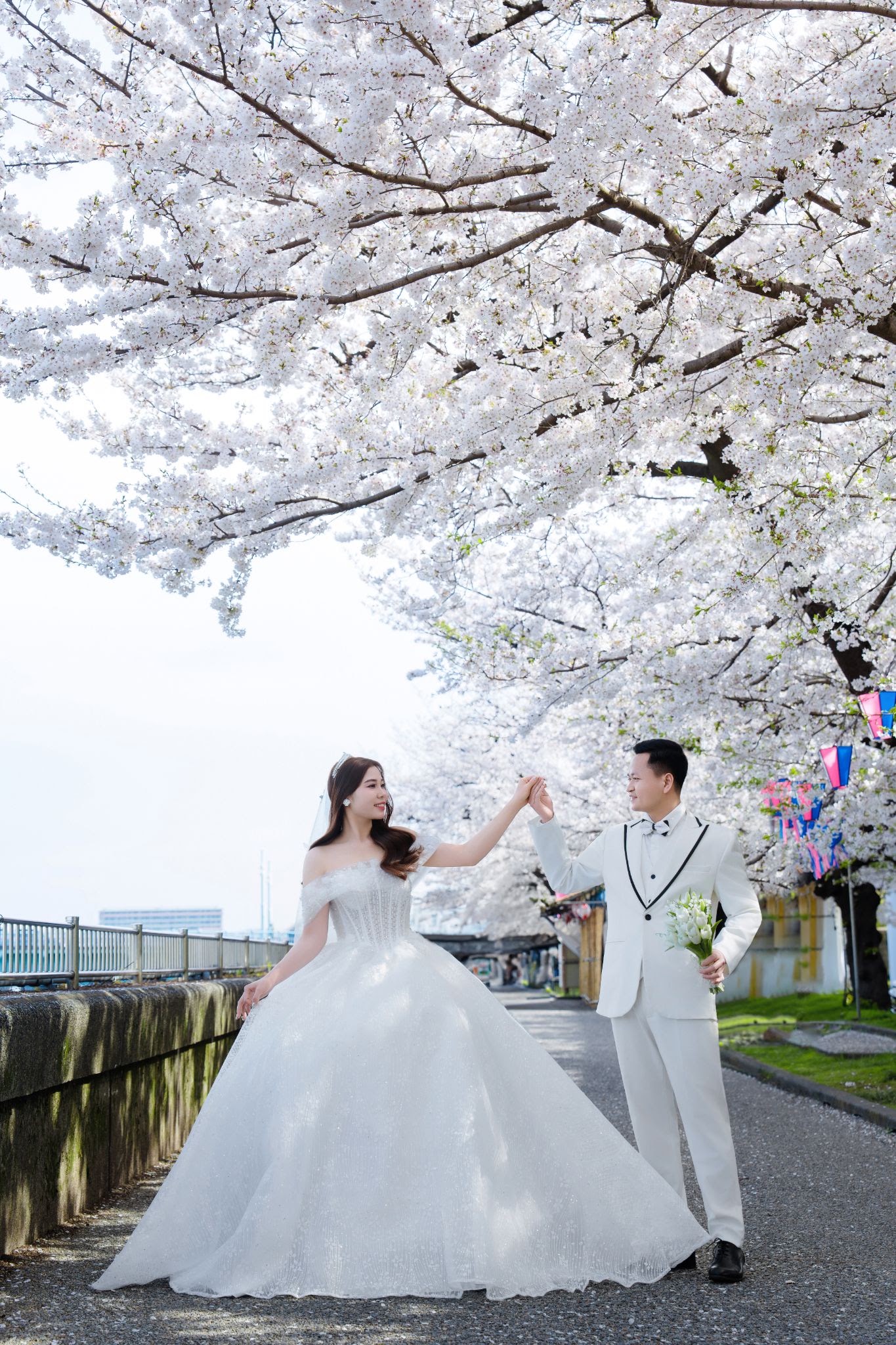 UNMEI Studio Tokyo – スカイツリーと桜 の撮影写真