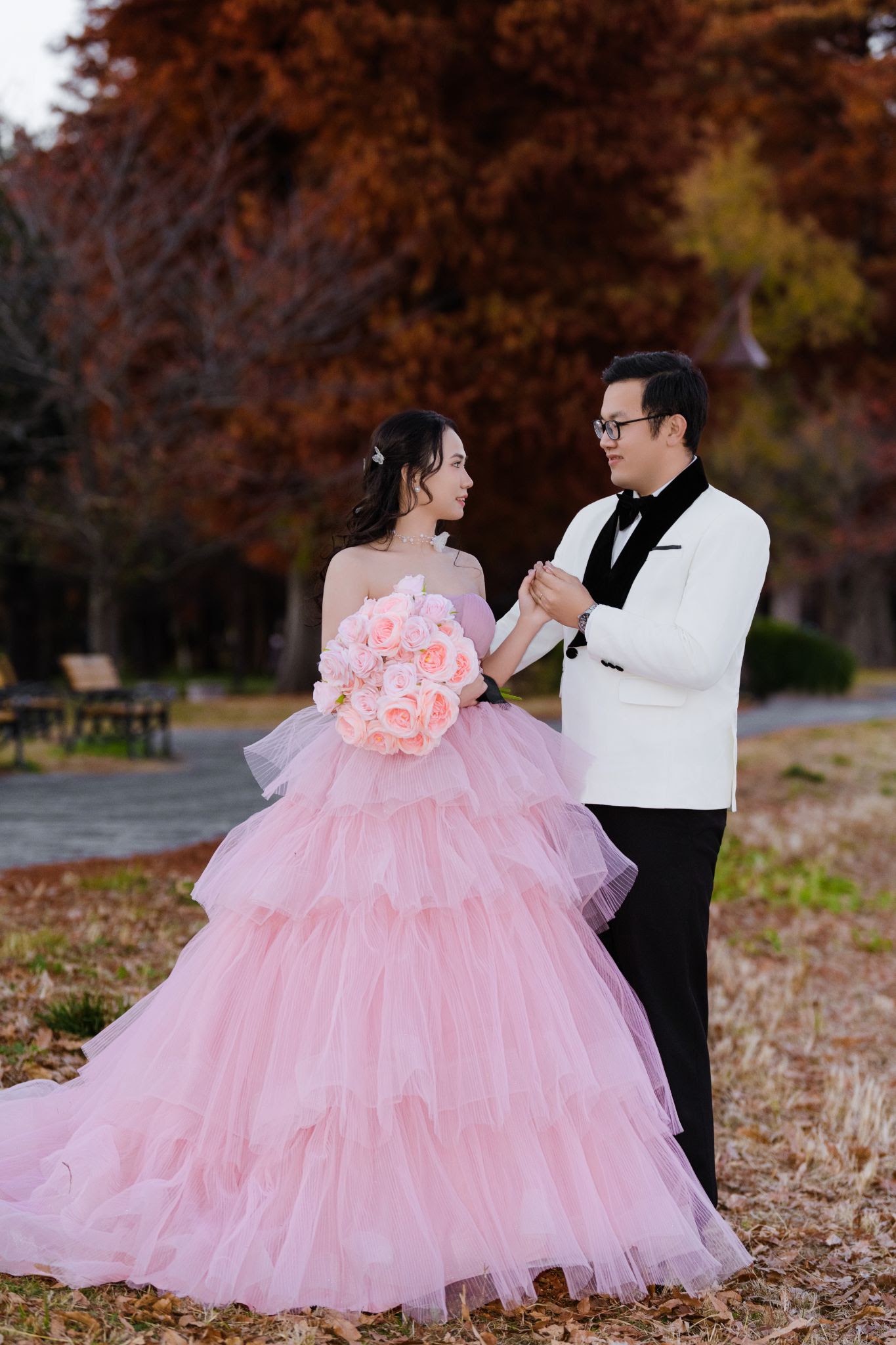 UNMEI Studio Tokyo – 川辺のピンクドレス の撮影写真