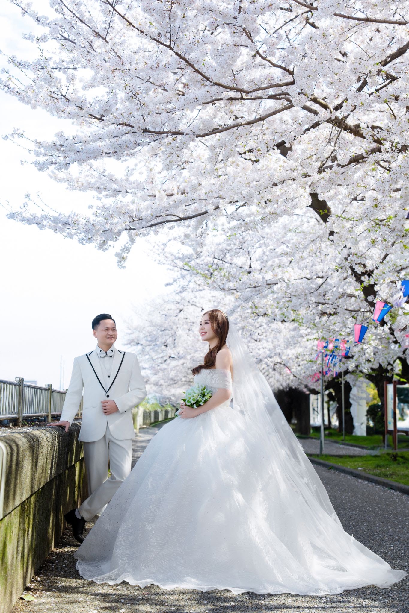 UNMEI Studio Tokyo – スカイツリーと桜 の撮影写真