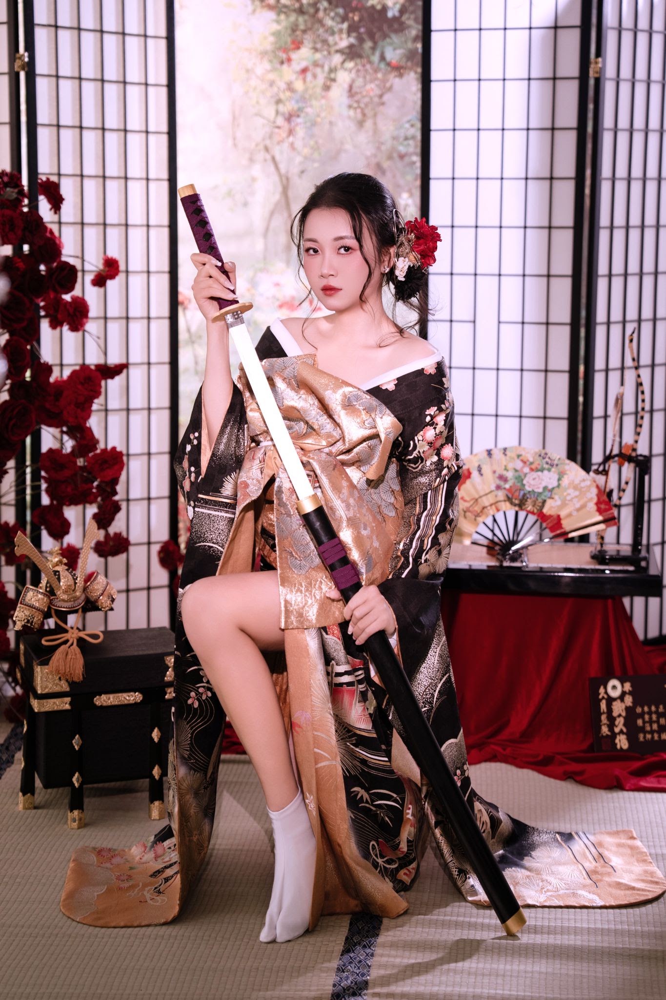 UNMEI Studio Tokyo – 花魁 紅の女剣士 の撮影写真