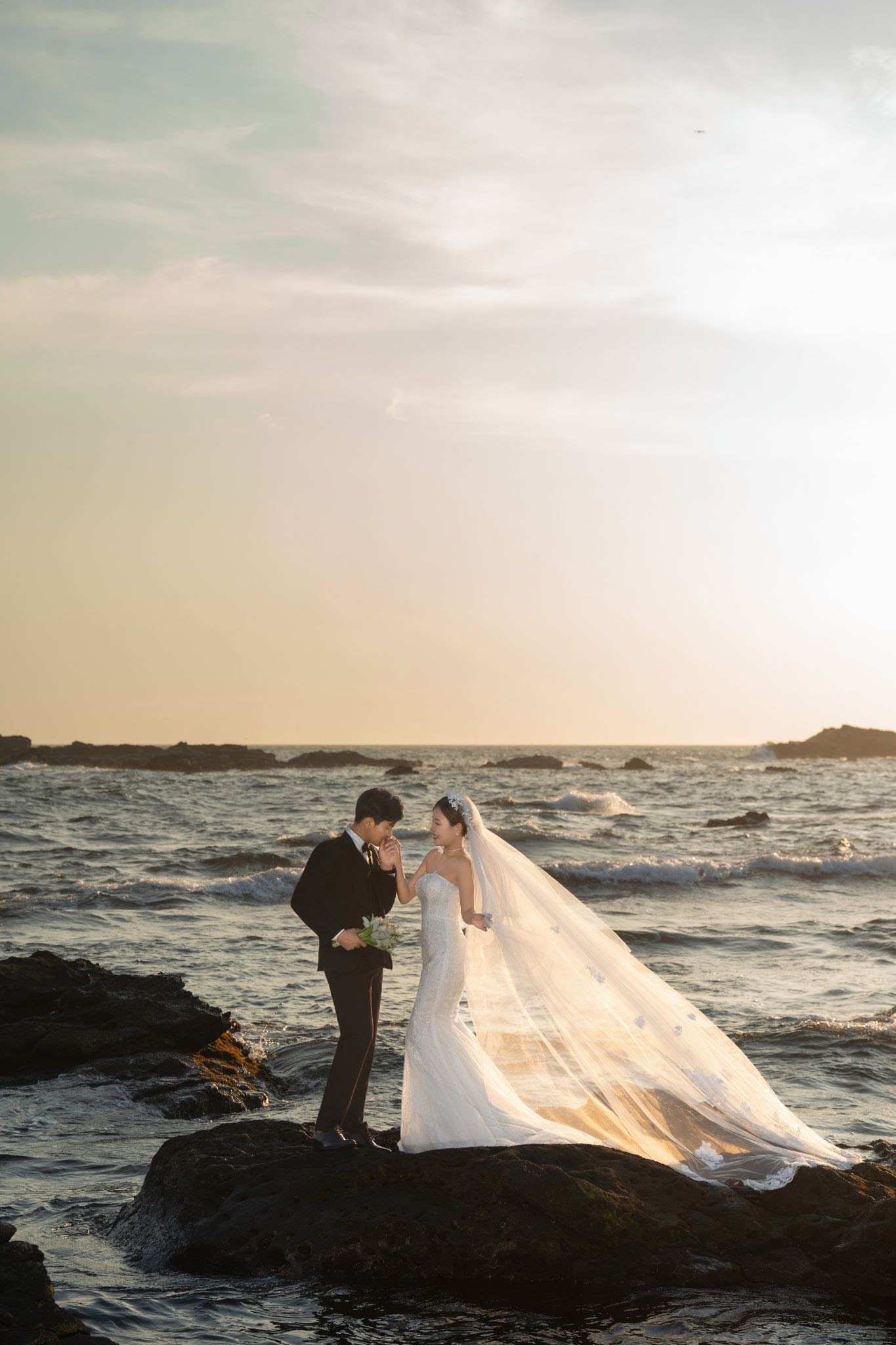 UNMEI Studio Tokyo – 黄金の夕暮れ の撮影写真