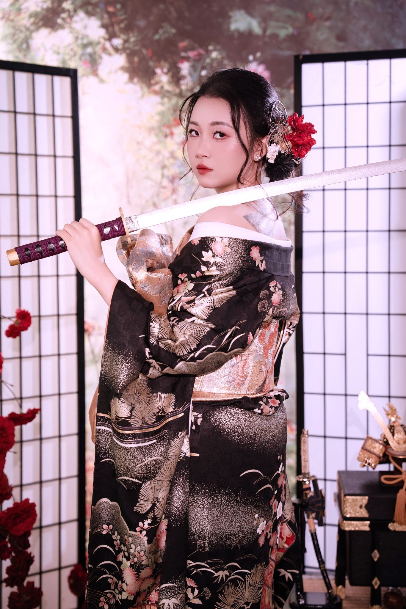 UNMEI Studio Tokyo – 花魁 紅の女剣士 の撮影写真