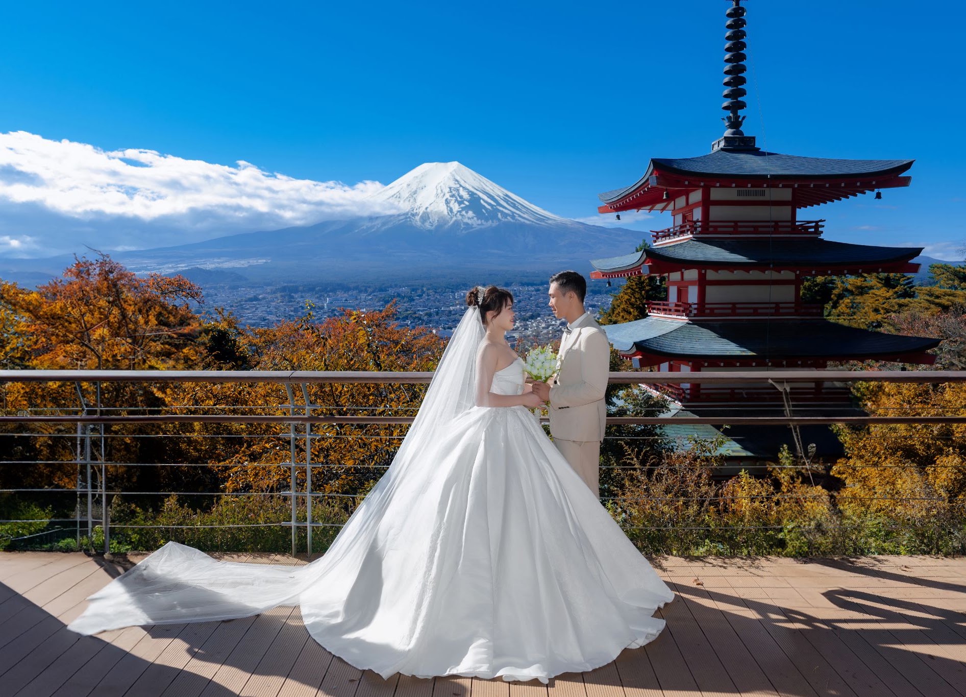 UNMEI Studio Tokyo – 河口湖と忍野八海 の撮影写真