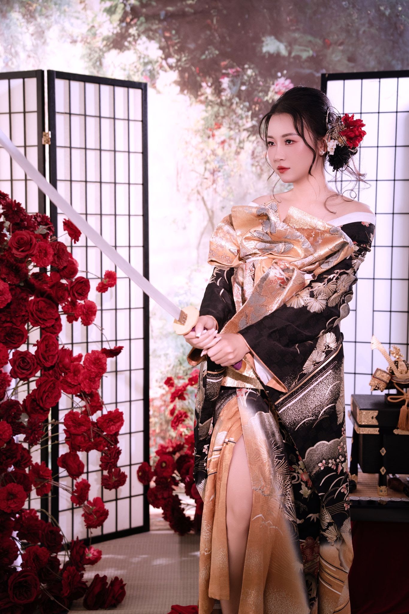 UNMEI Studio Tokyo – 花魁 紅の女剣士 の撮影写真