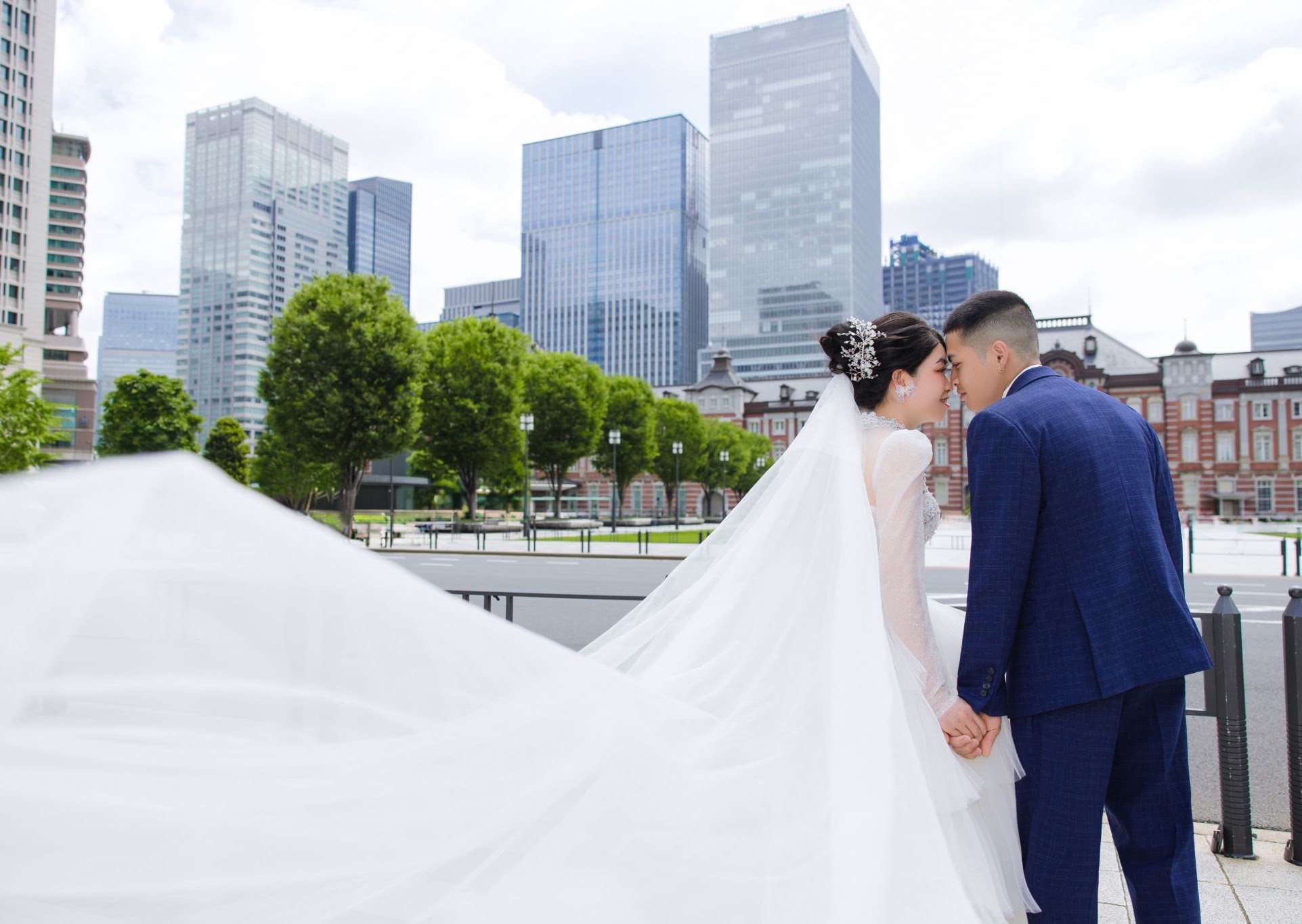UNMEI Studio Tokyo – 夏の東京駅 の撮影写真