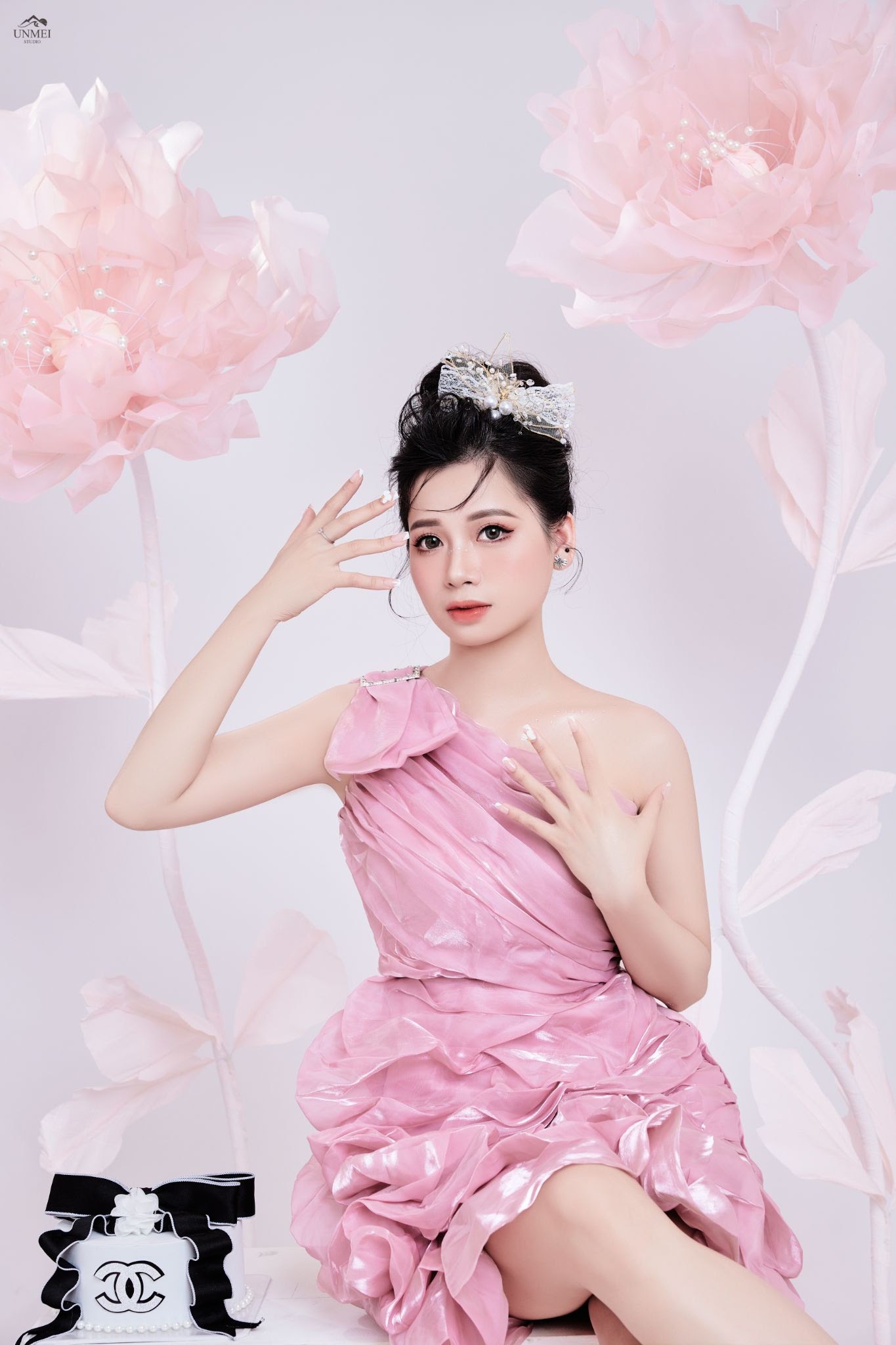 UNMEI Studio Tokyo – ピンクと三輪の花 の撮影写真