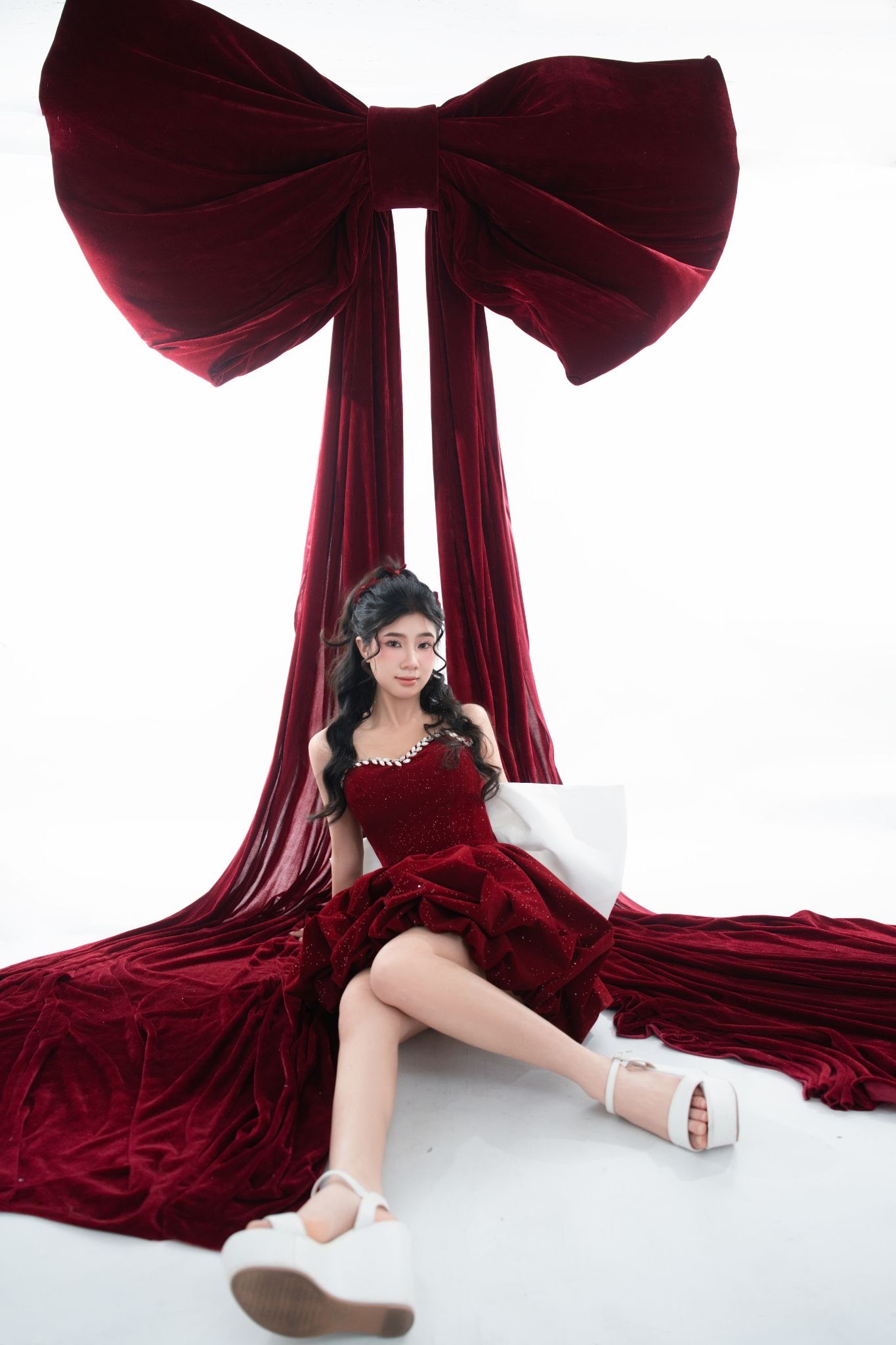 UNMEI Studio Tokyo – 赤ドレスとリボン の撮影写真