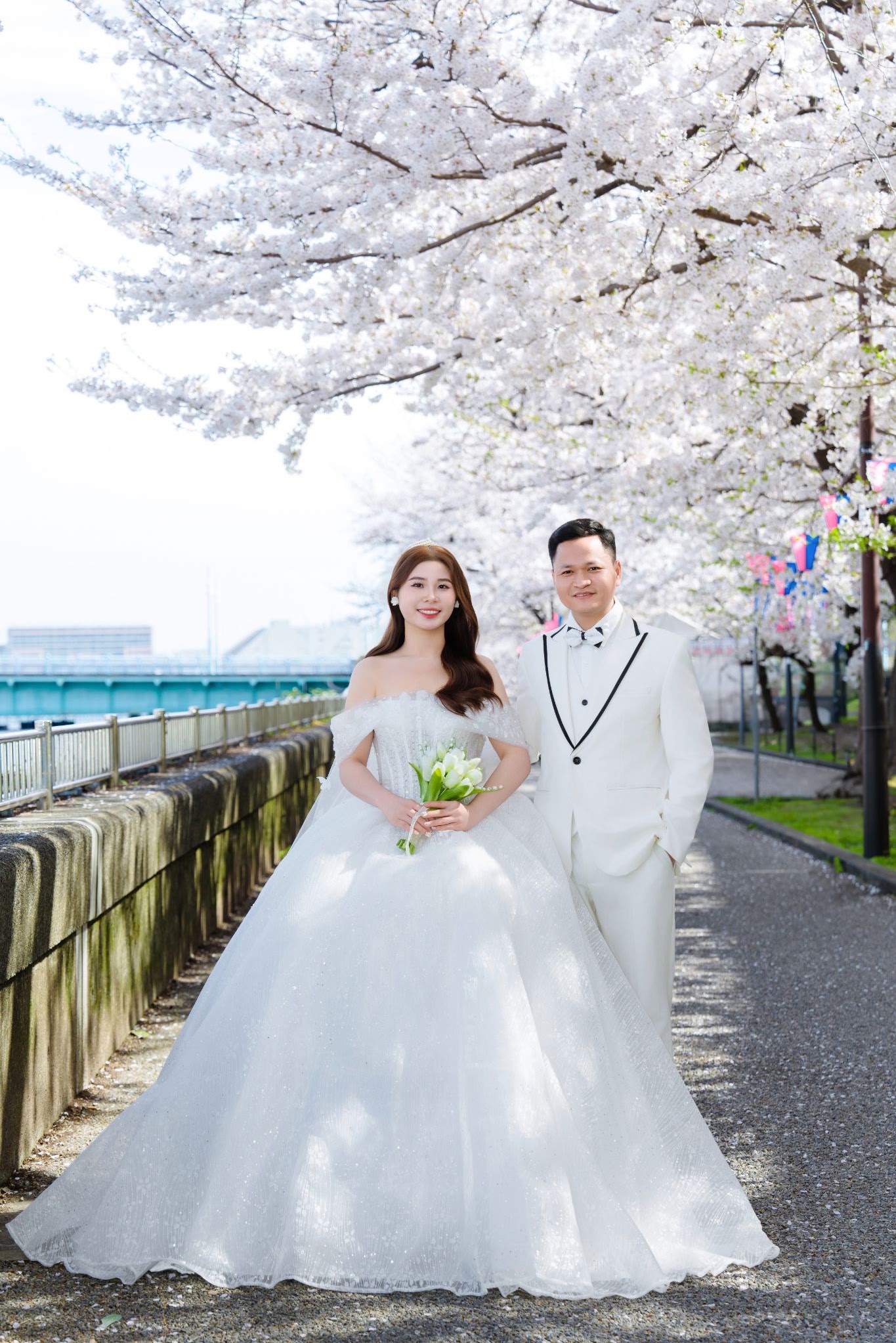 UNMEI Studio Tokyo – スカイツリーと桜 の撮影写真