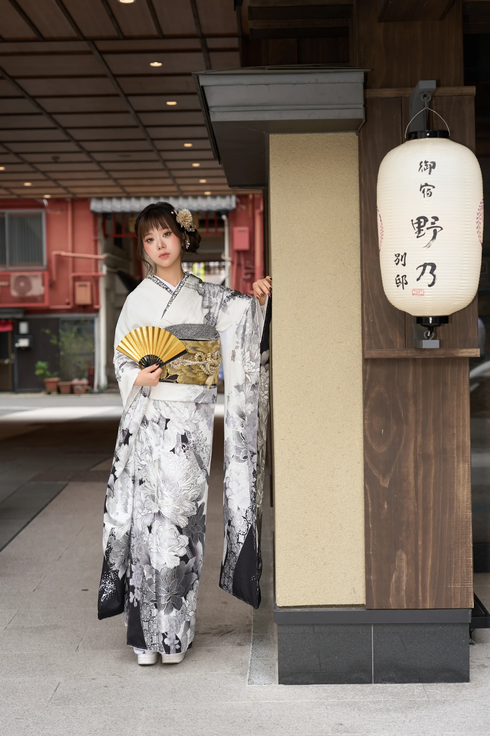 KM-06 Kimono Luxury Trắng Đen Cao Cấp