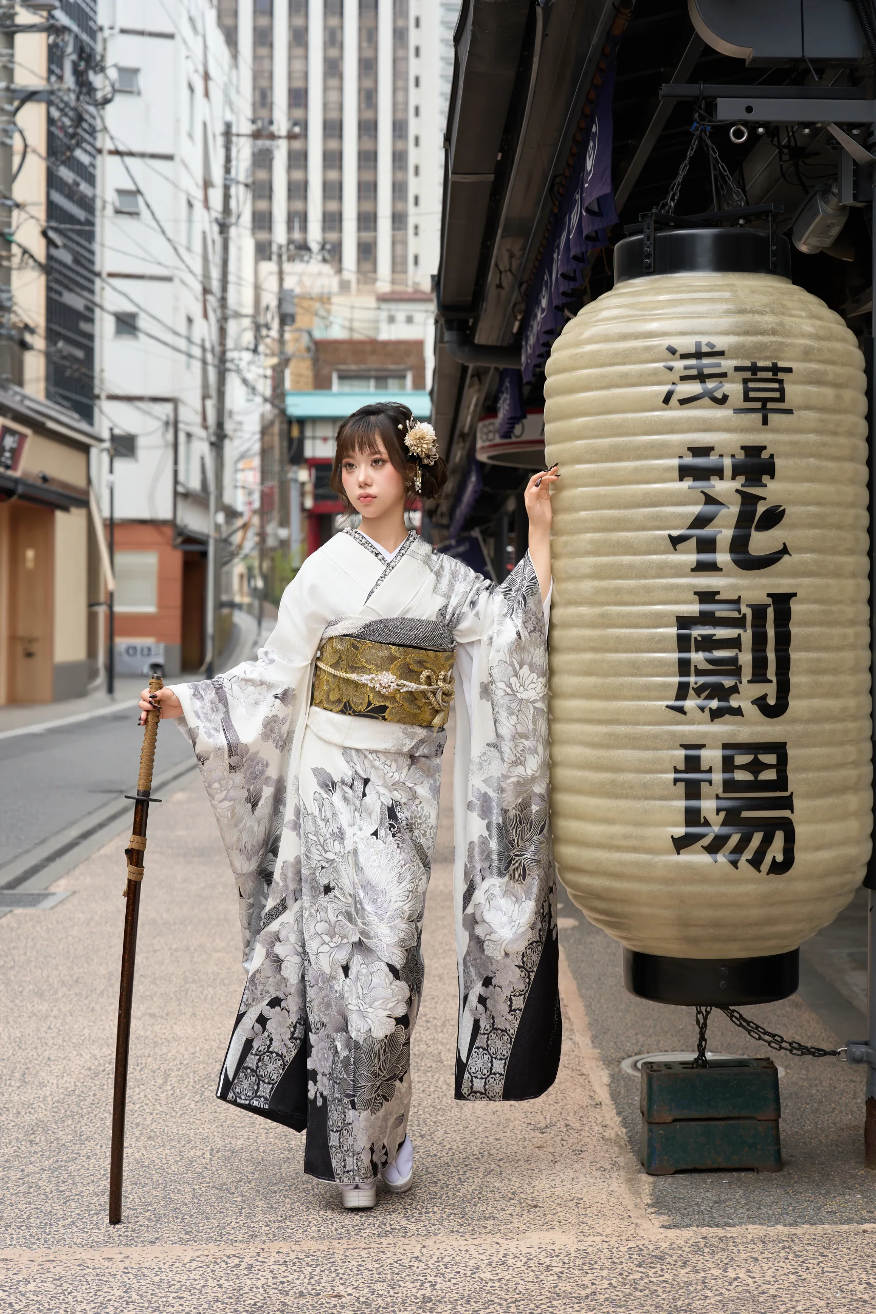 KM-06 Kimono Luxury Trắng Đen Cao Cấp