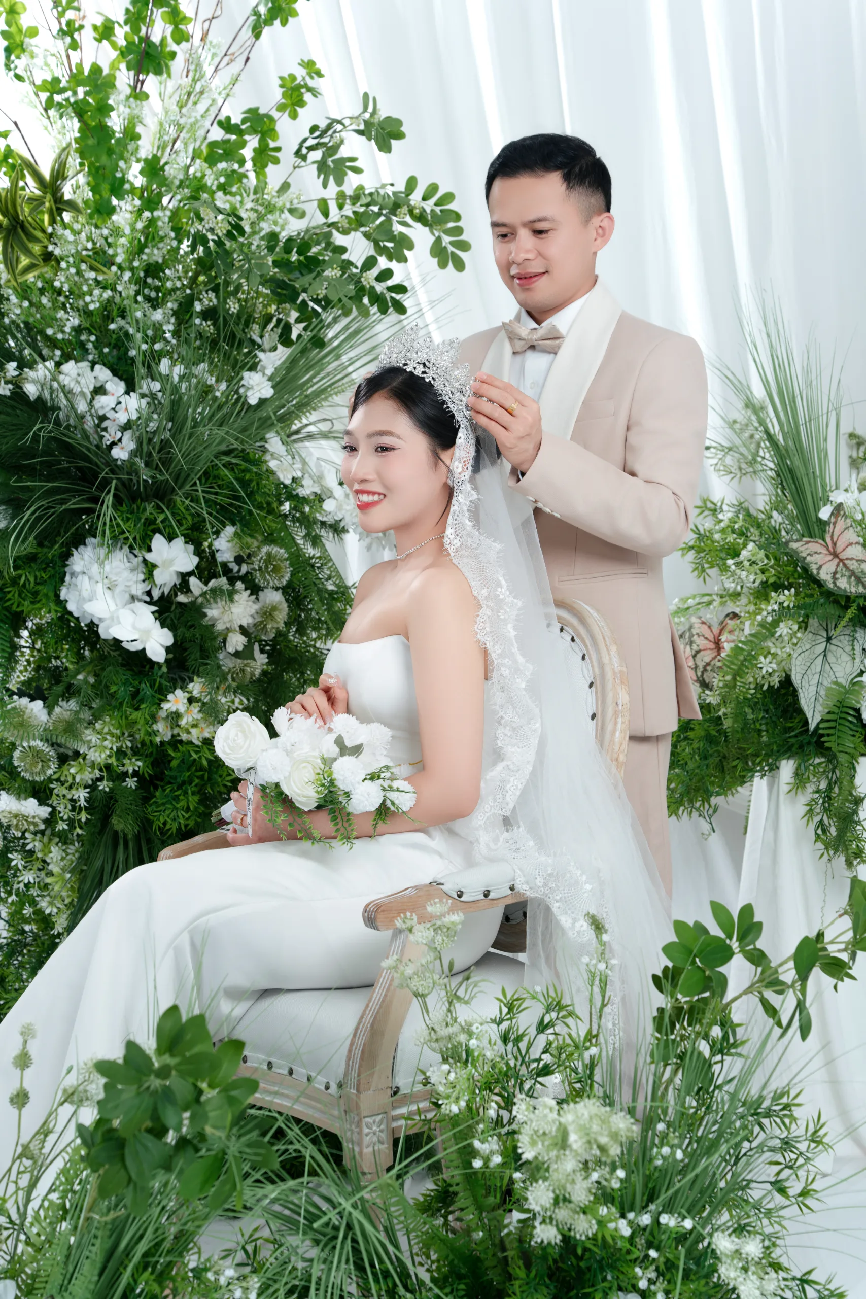 ST-19 CONCEPT LỤA & CỔNG HOA XANH TRẮNG