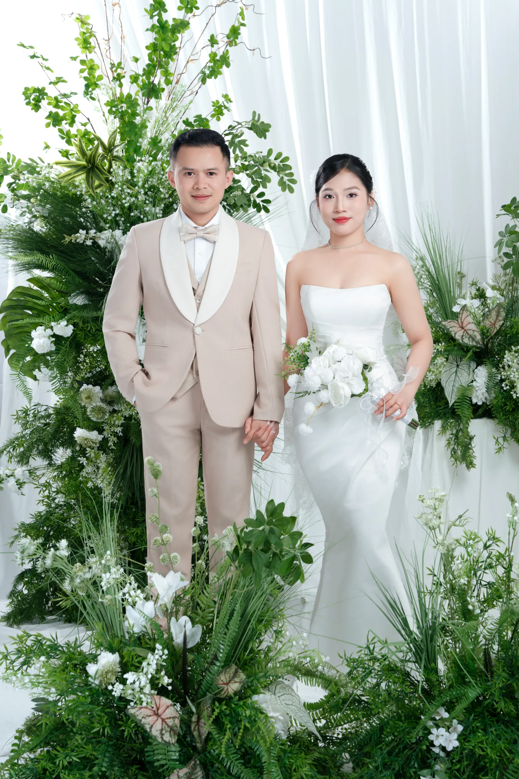 ST-19 CONCEPT LỤA & CỔNG HOA XANH TRẮNG