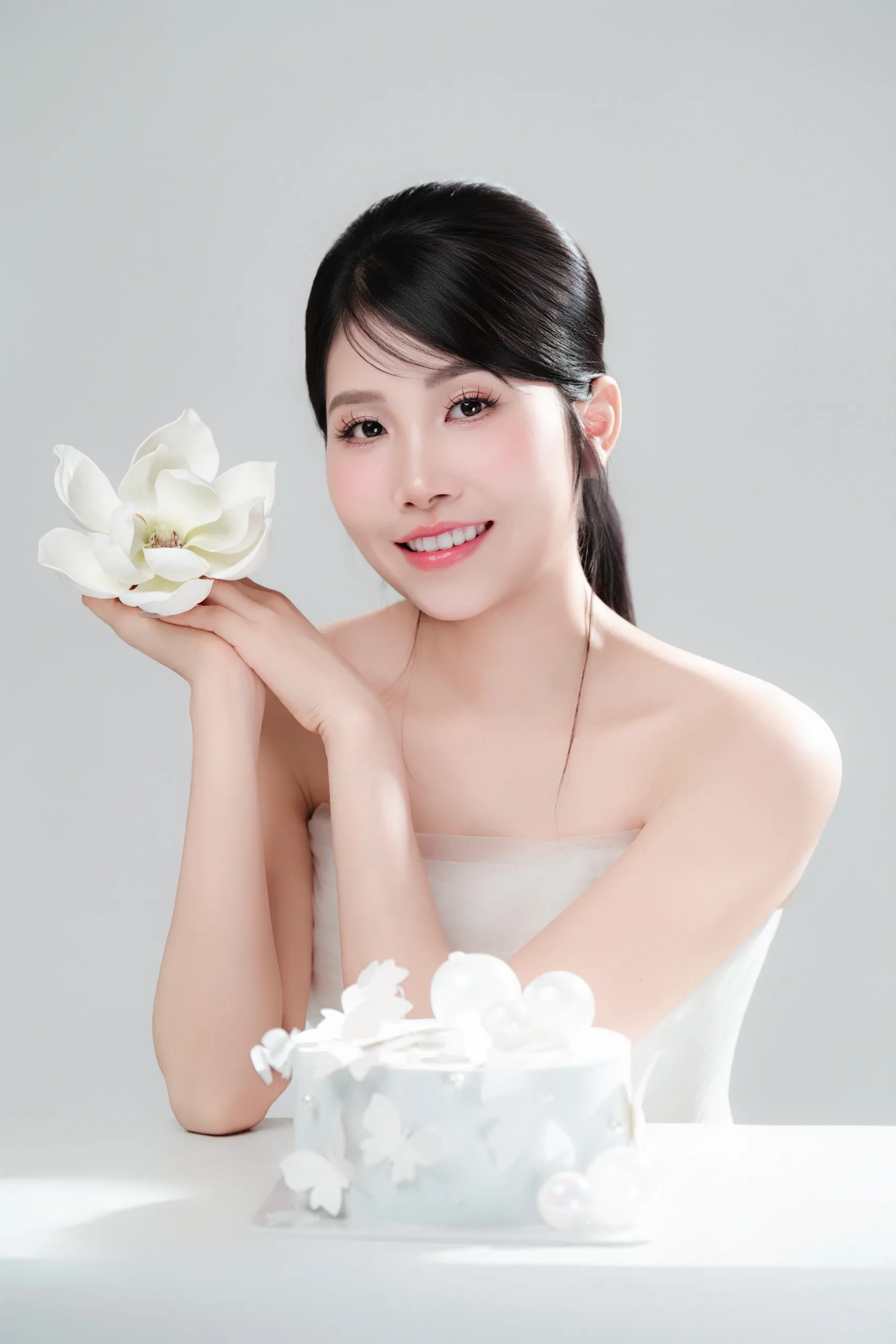 Beauty Trắng Trong Trẻo