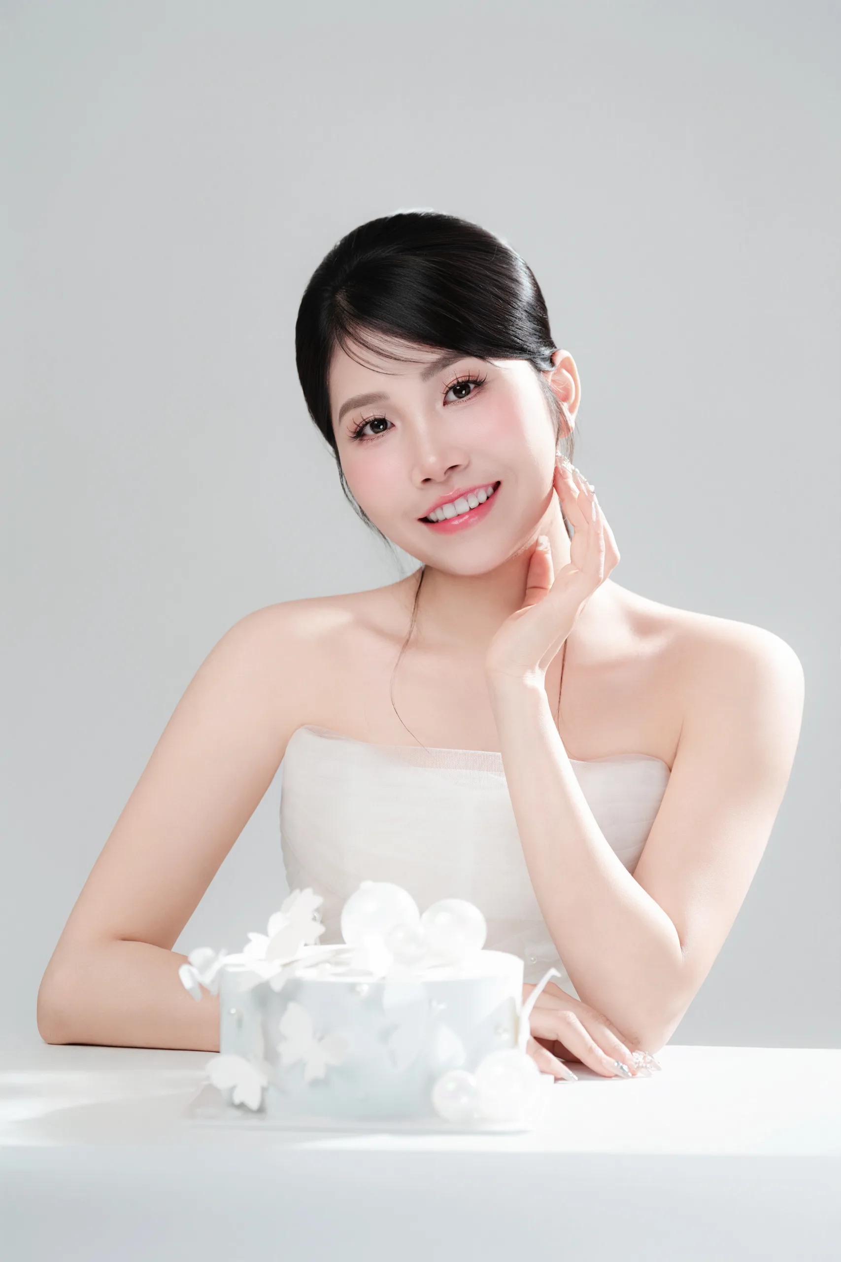 Beauty Trắng Trong Trẻo
