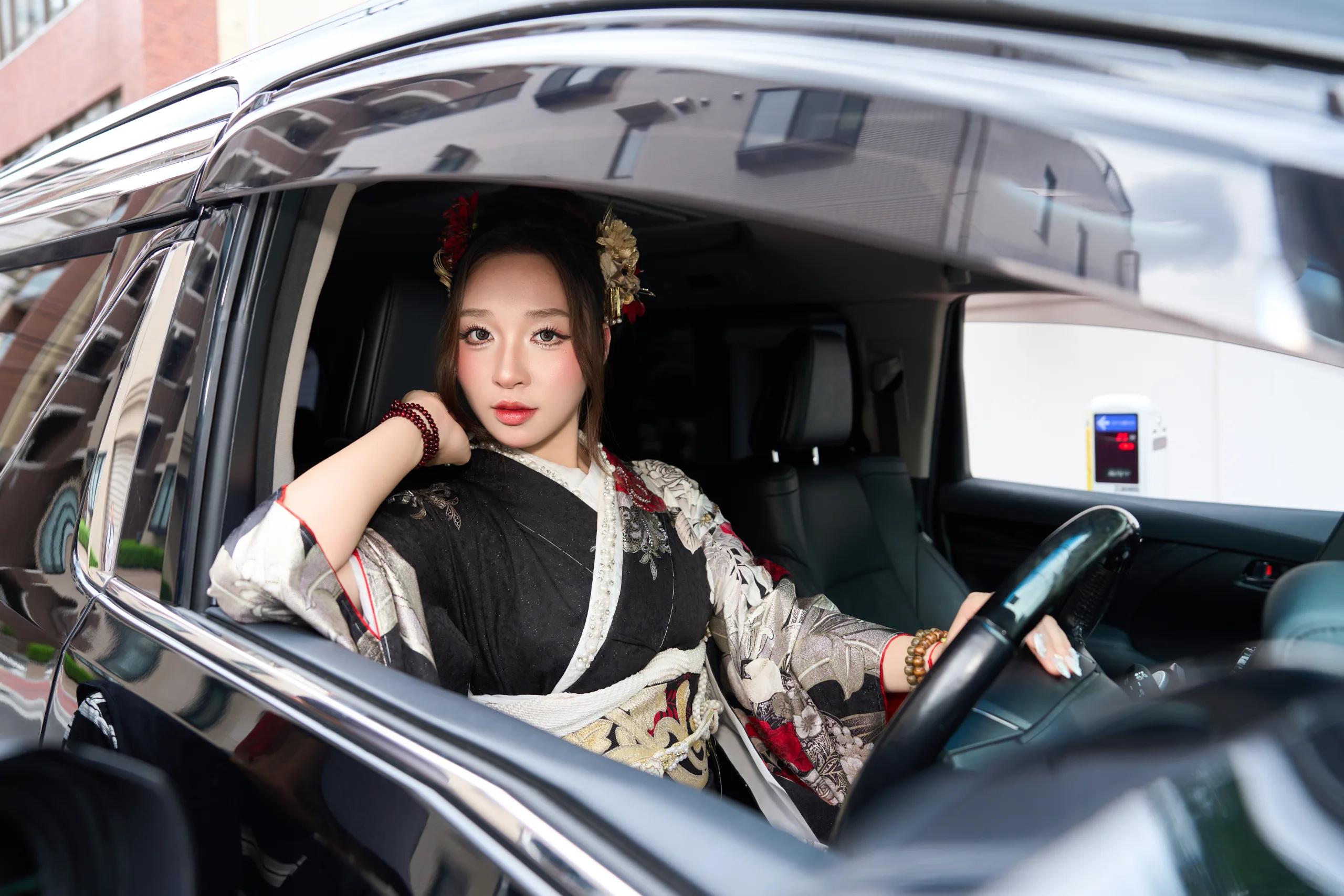 KM-05 Kimono Luxury Màu Đỏ Đen