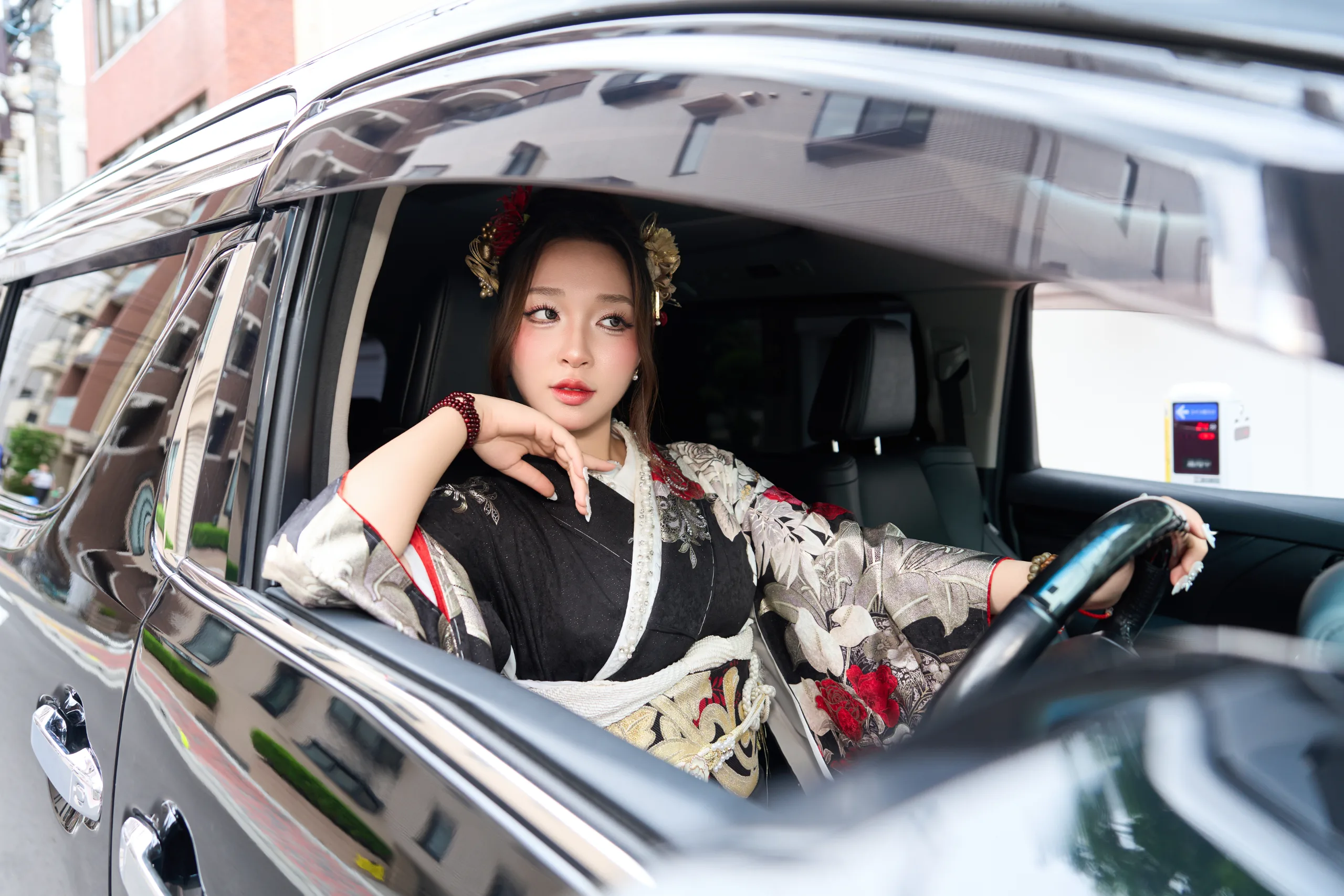 KM-05 Kimono Luxury Màu Đỏ Đen