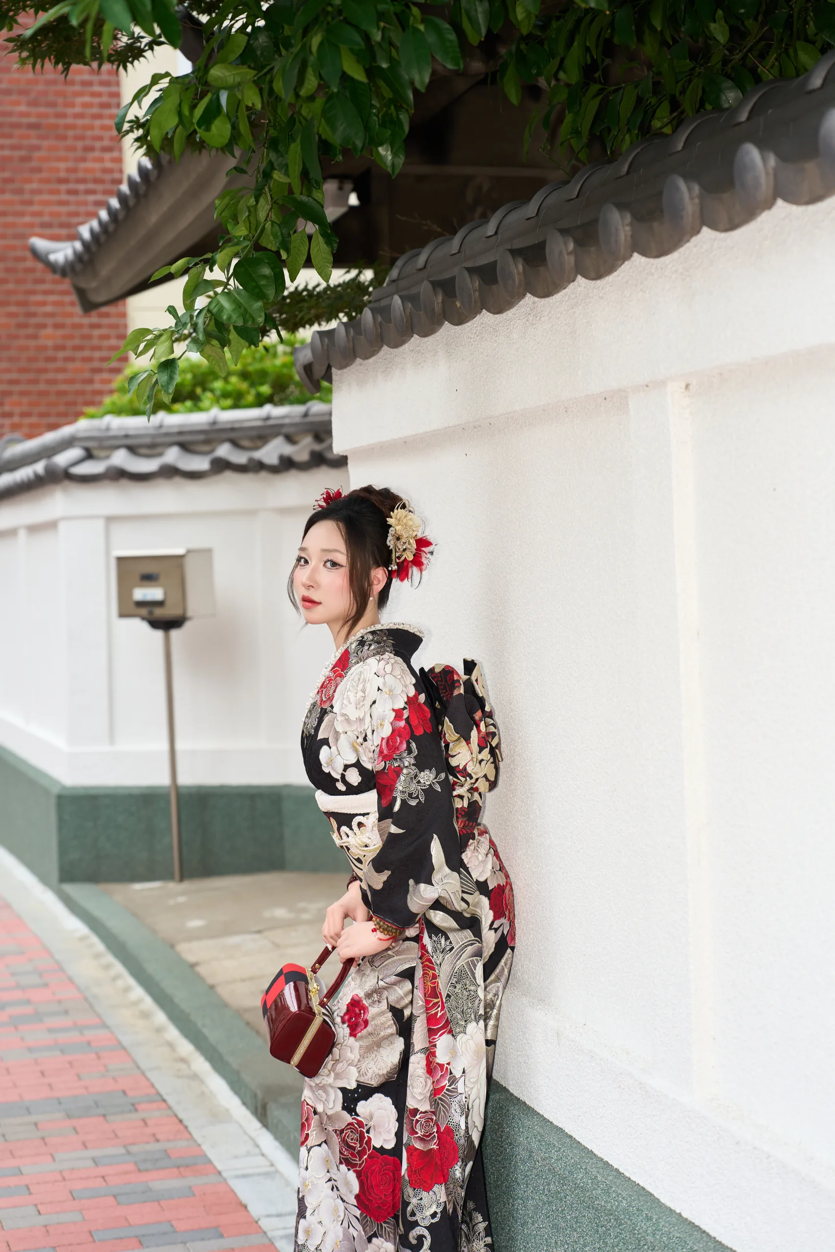 KM-05 Kimono Luxury Màu Đỏ Đen