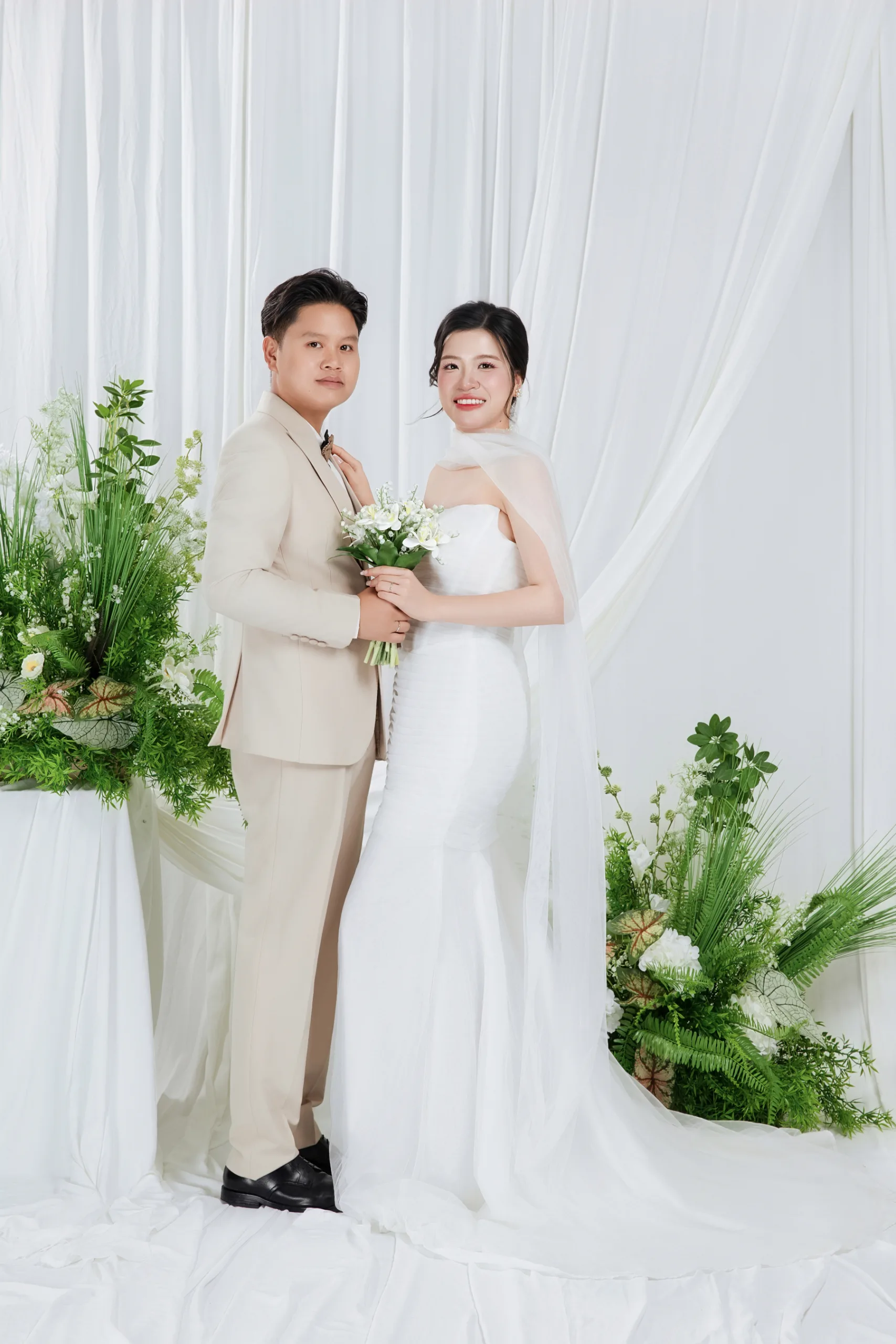 ST-12 LỤA TRẮNG HÀN QUỐC LÃNG MẠN