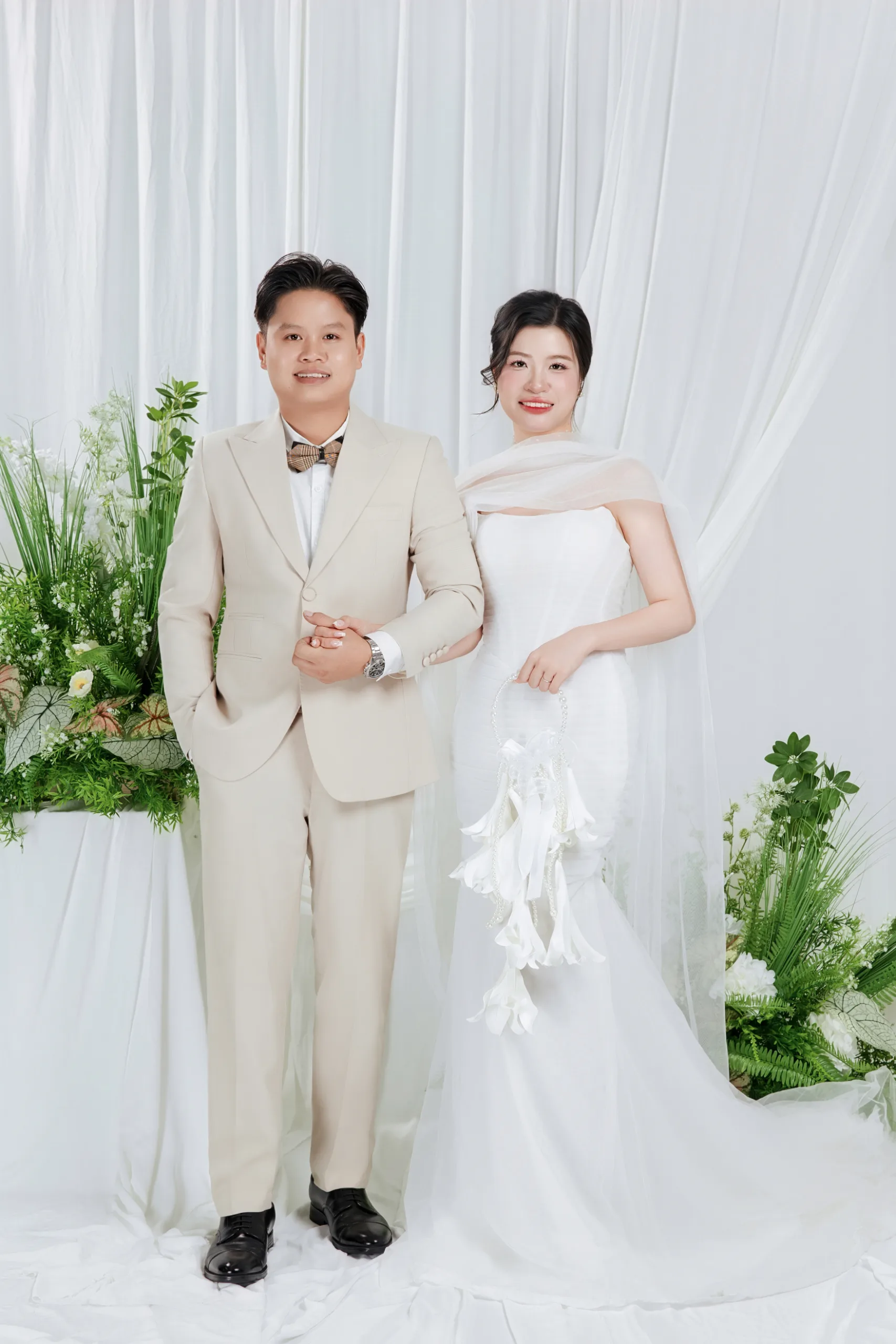 ST-12 LỤA TRẮNG HÀN QUỐC LÃNG MẠN