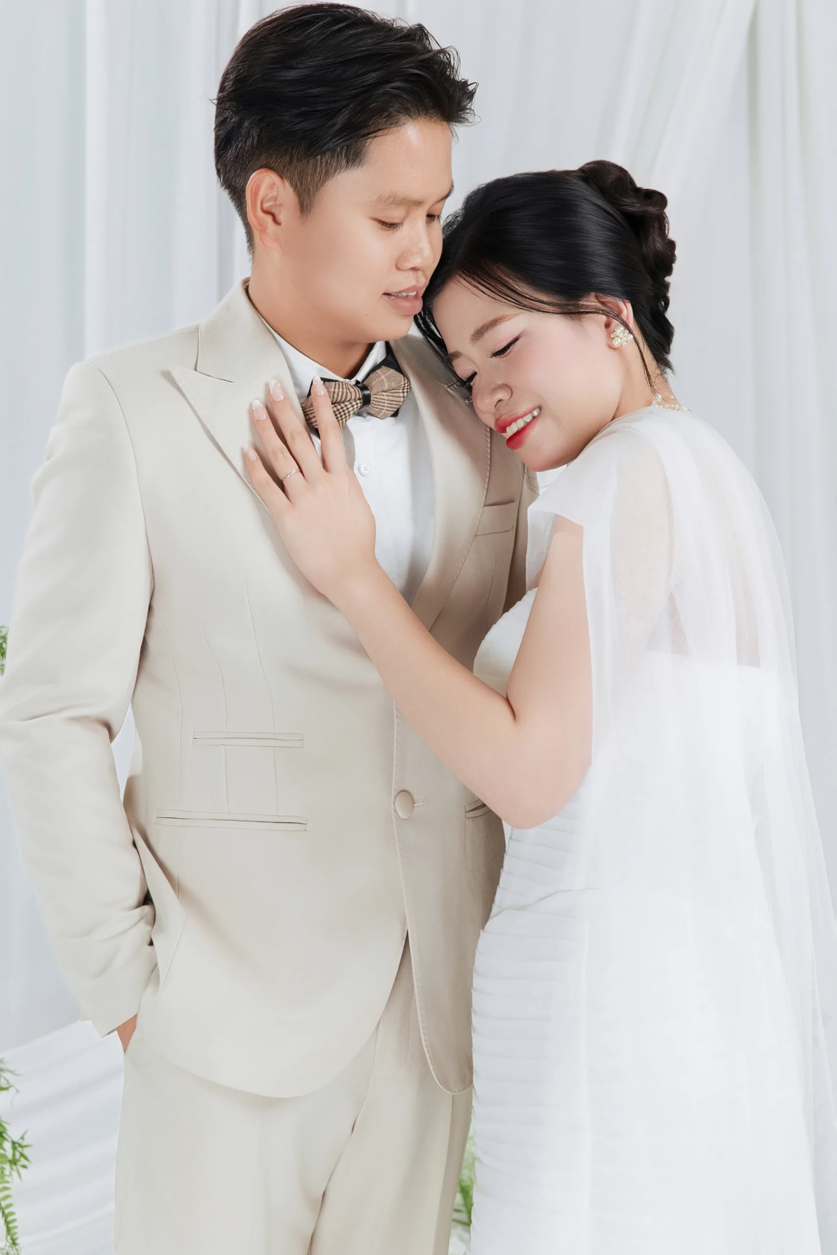 ST-12 LỤA TRẮNG HÀN QUỐC LÃNG MẠN