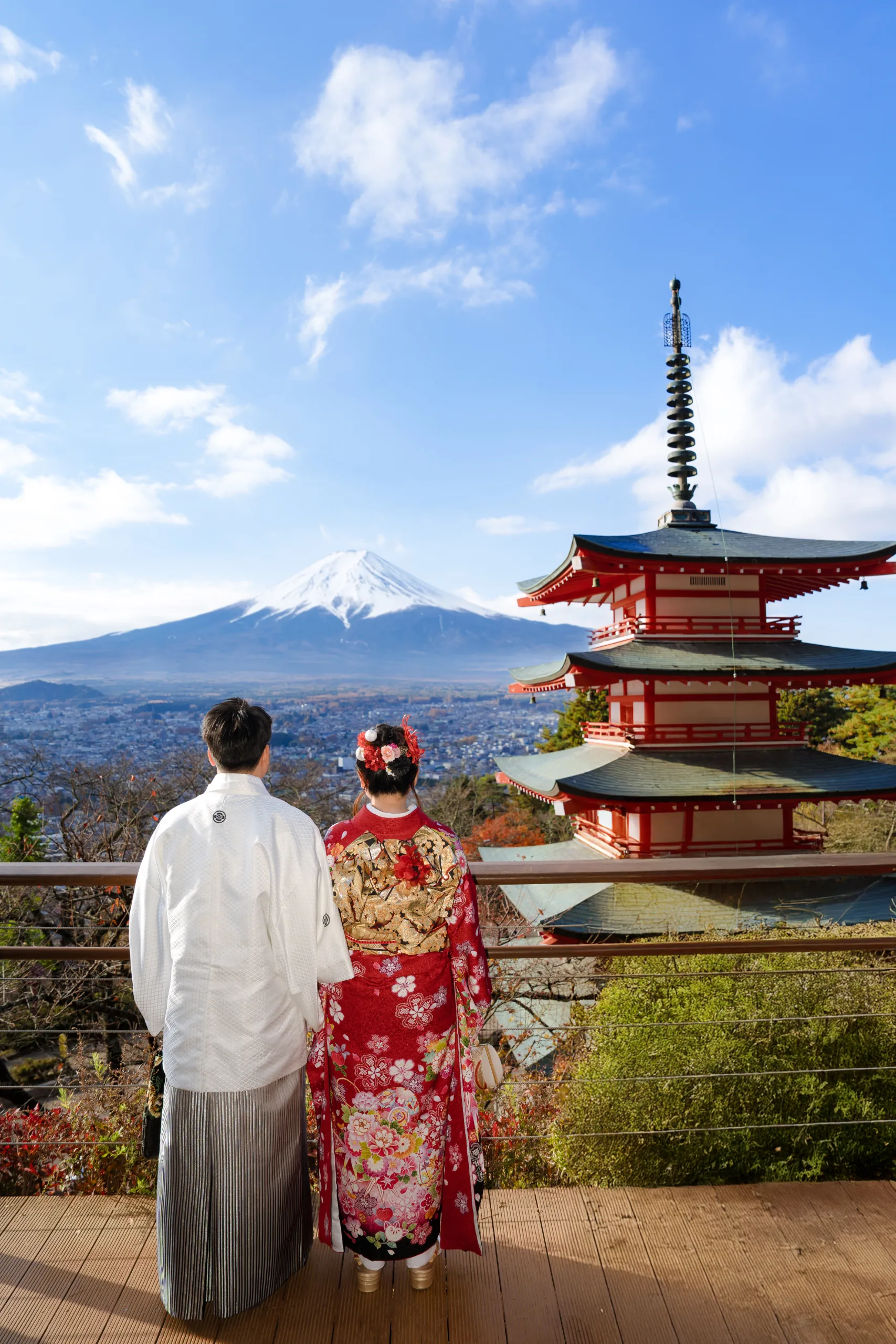 FJ-02 富士山・新倉山浅間公園の紅葉ウェディングフォト