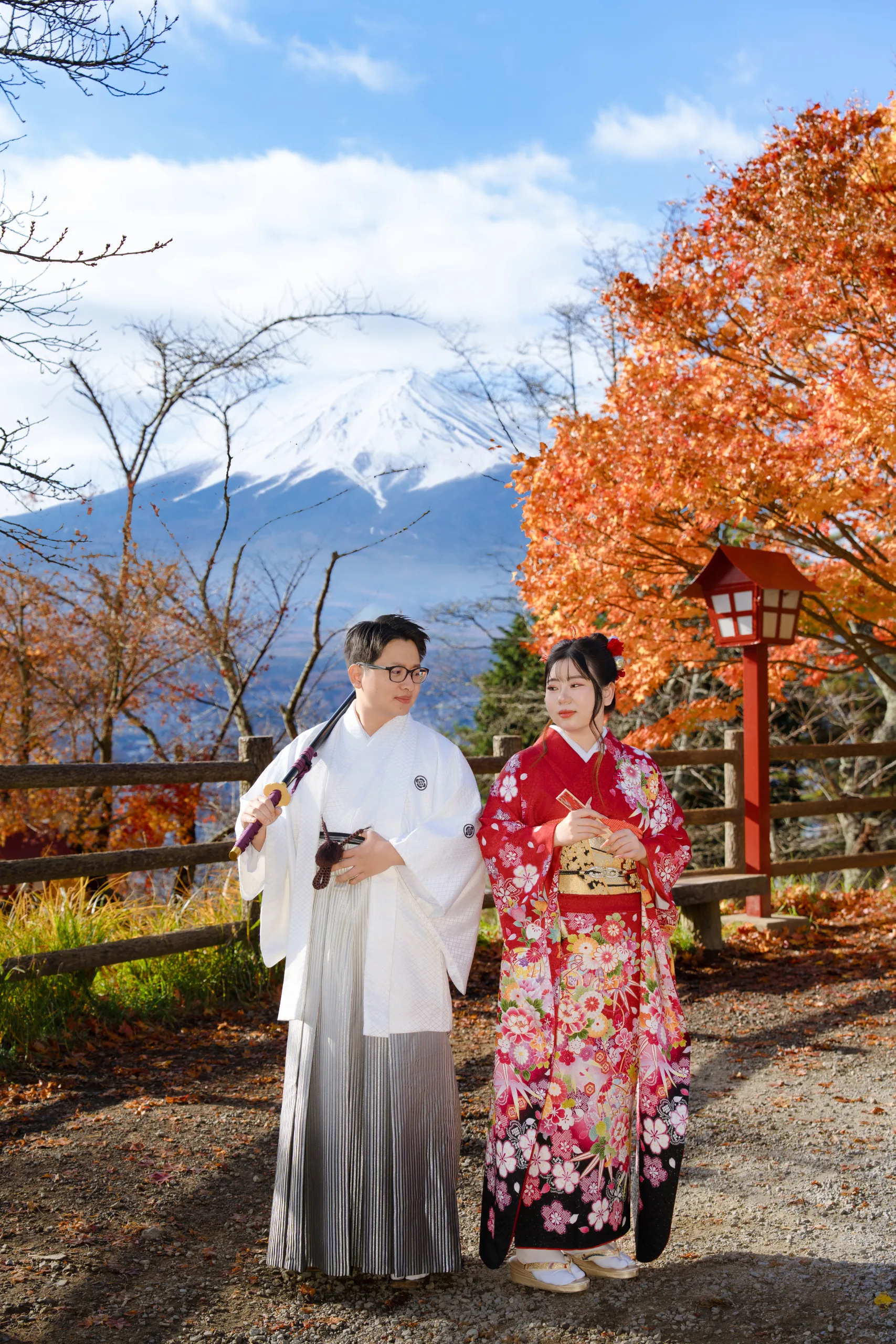 FJ-02 富士山・新倉山浅間公園の紅葉ウェディングフォト