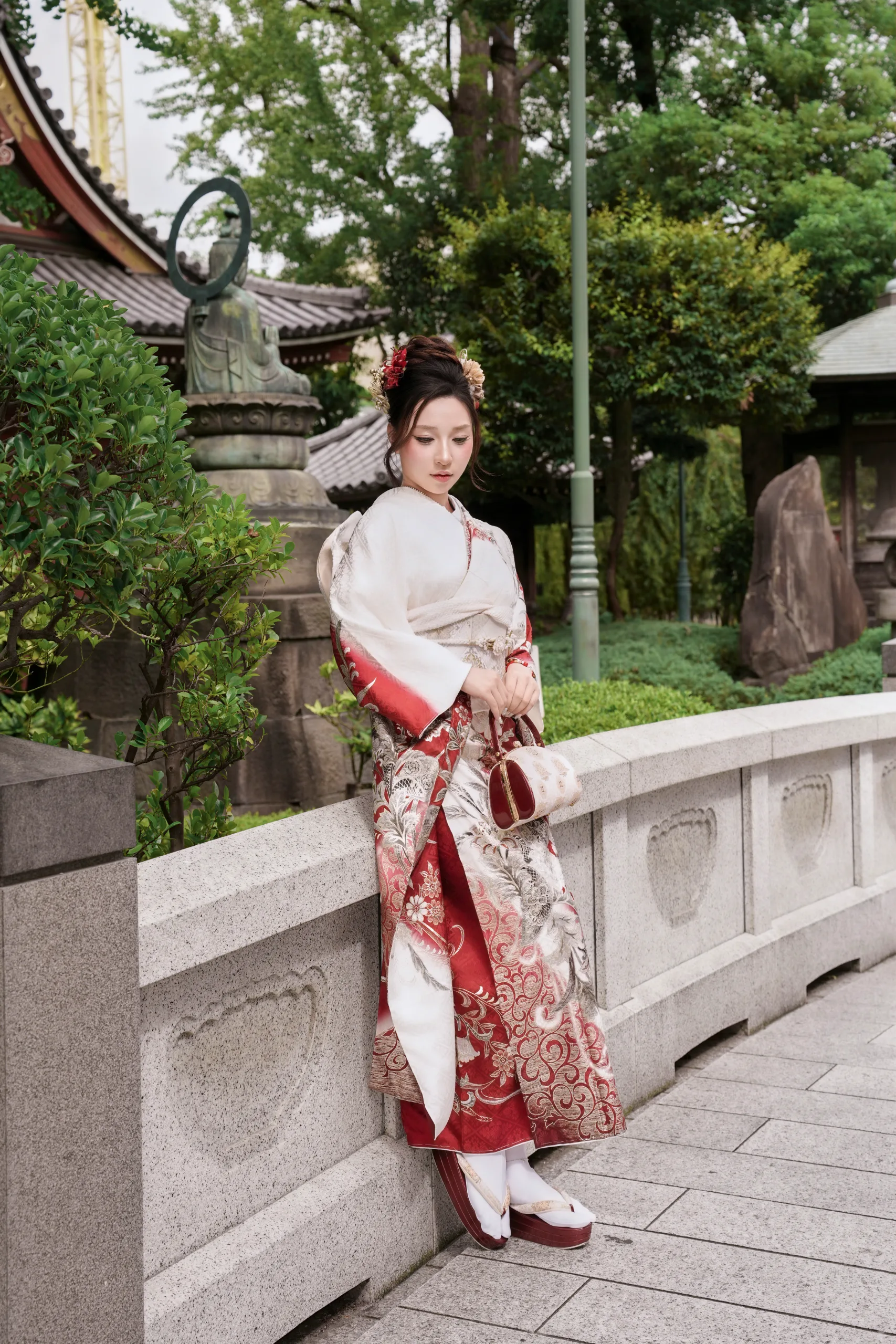 KM-04 Kimono Luxury Màu Trắng Đỏ