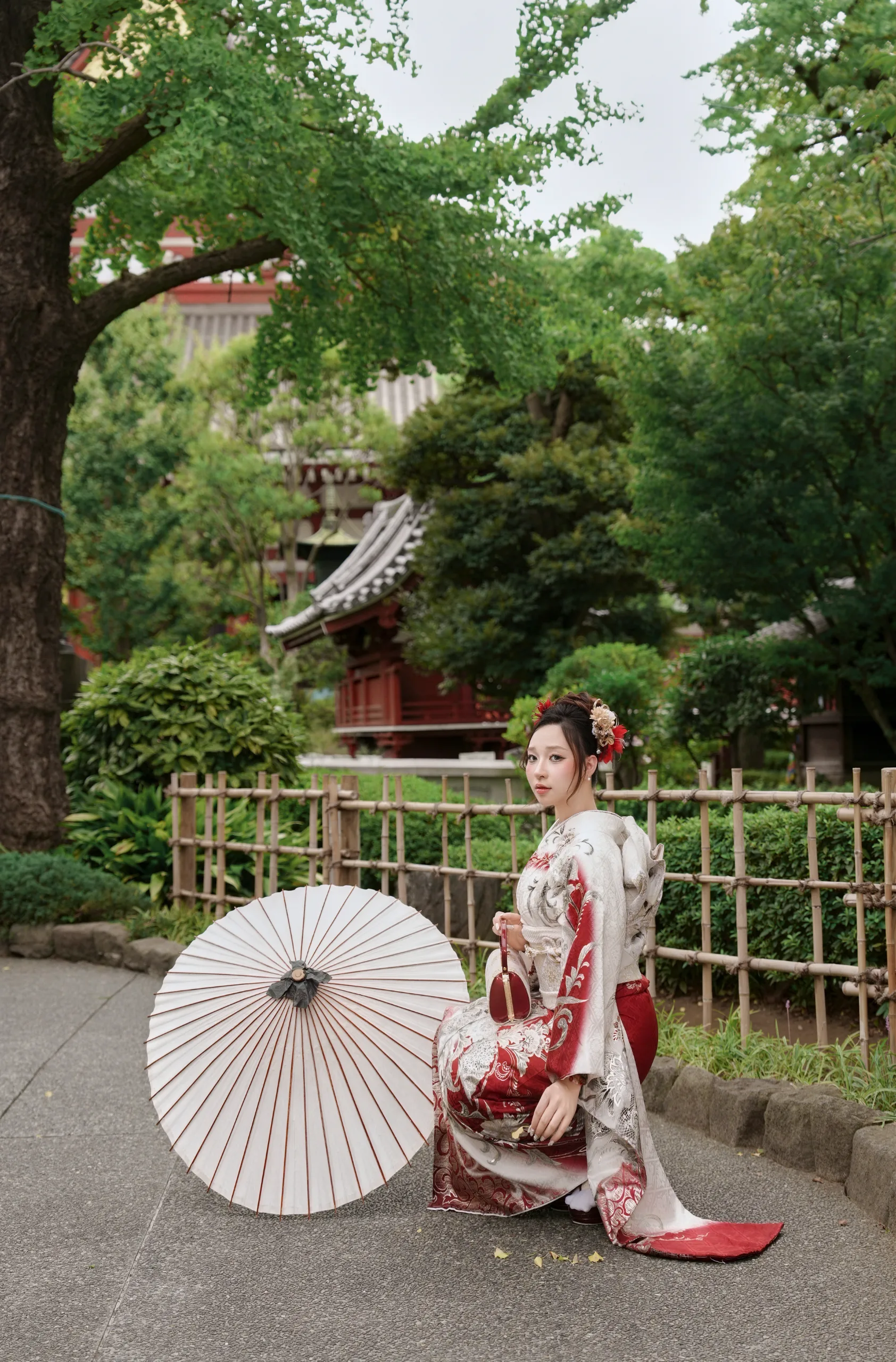 KM-04 Kimono Luxury Màu Trắng Đỏ